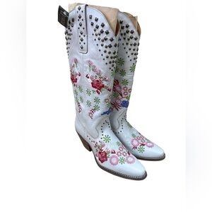 Dingo White Floral Embroidered Heeled Boots cowboy western